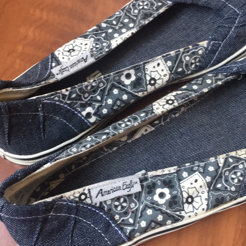 American Eagle flats. Like new. Says Size 8 but possibly size 9 instead? - Picture 2 of 8